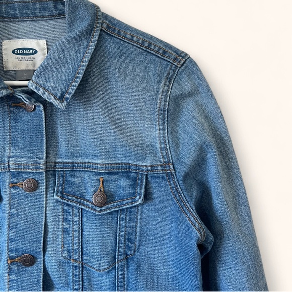 Women’s Medium Old Navy Blue Denim Jean Trucker Jacket Boho Grunge Button Up - Picture 6 of 8